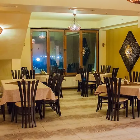 Hotel Algara 2*